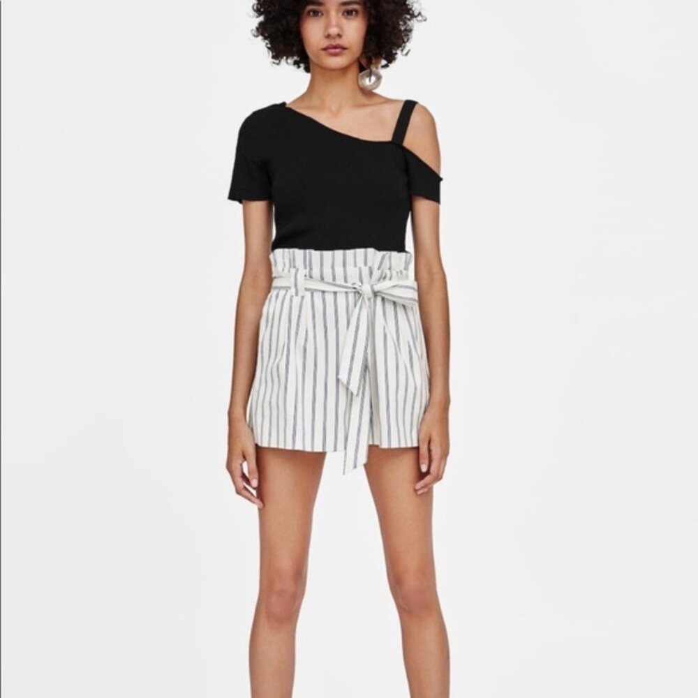 ZARA Black/White Striped Shorts - Size XS